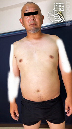 「【BIG FOOT：Full HD】172×90×47 厳つい刺青親父初撮影」より